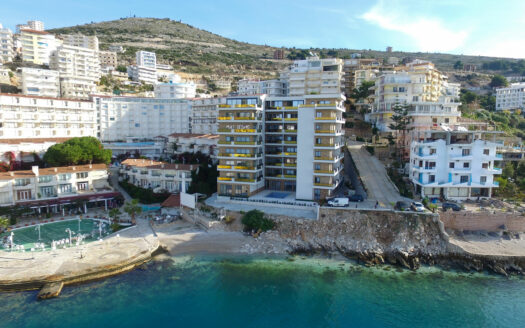 Golden Residenz – Apartment (5. OG) in 1. Reihe mit seitlichem Meerblick
